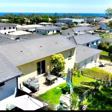 Charmante Maison Mitoyenne Nyaraló *